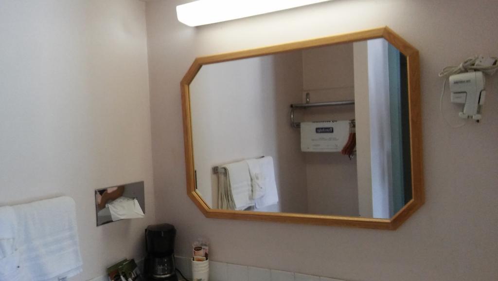 Studio Apartments Sterling Phòng bức ảnh