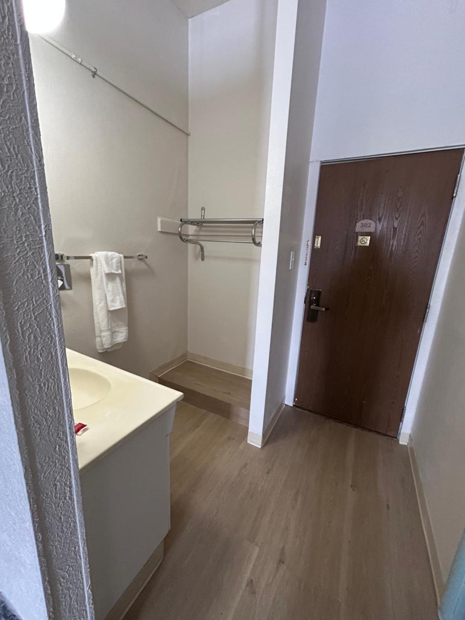 Studio Apartments Sterling Ngoại thất bức ảnh